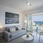 Lejlighed Mackenzie Zoe Seafront *