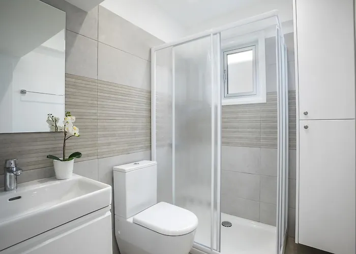 Mackenzie Zoe Seafront アパート ラルナカ