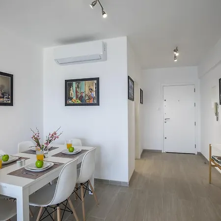 Mackenzie Zoe Seafront