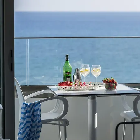 Apartman Mackenzie Zoe Seafront *